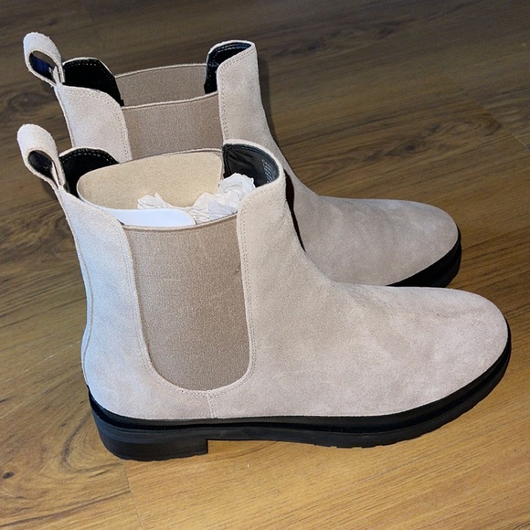 AEROSOLES Women's Leather Camila Chelsea Boot 10 Used good condition - Picture 10 of 14